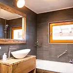 Modernity And Authenticity In Crans-montana, Breathtaking Panorama شقة